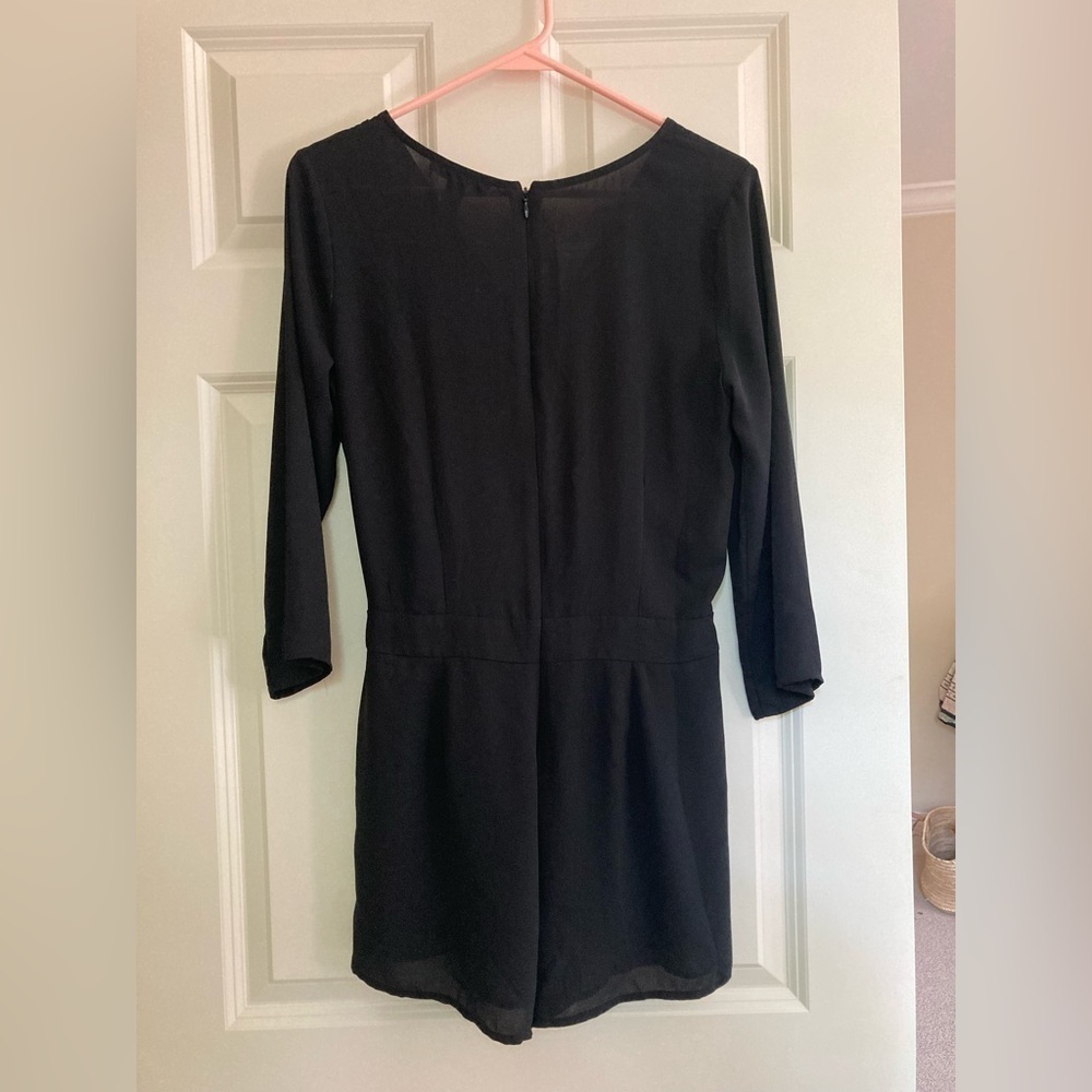 Basic Black Romper - Picture 4 of 8